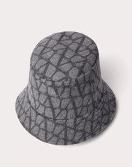 Toile Iconographe Reversible Bucket Hat