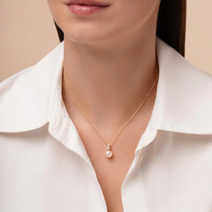 Diamond Classic 18K Gold Akoya Pearl Double Diamond Pendant