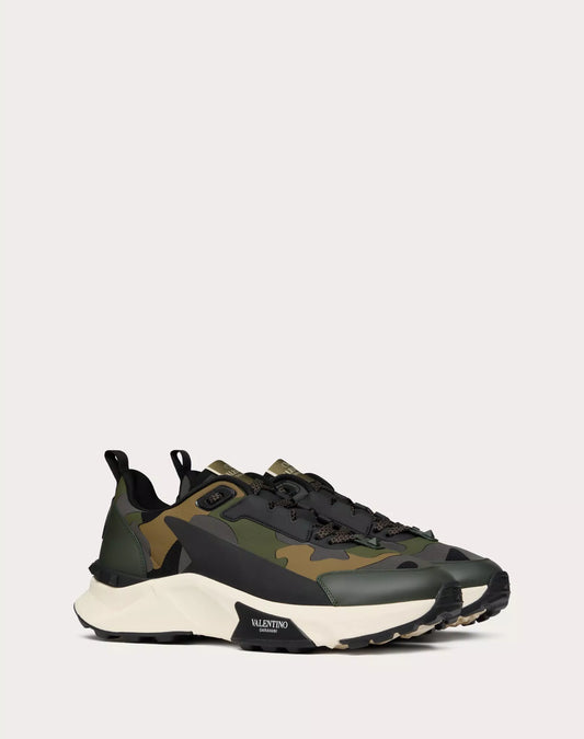 Low Top True Act Camouflage Trainer In Rubberised Fabric