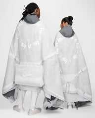 Nike ISPA Metamorph Poncho